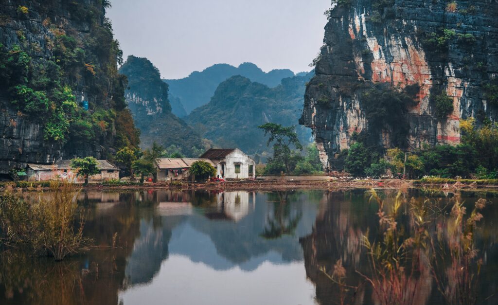 Ninh Bình, Vietnam. Asian Language Facts.